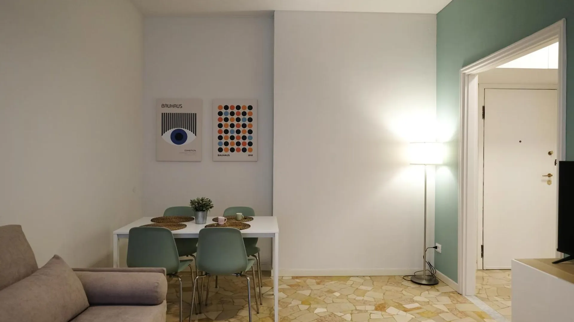 Milano Navigli Apartment - Via Tortona 0*, Milan