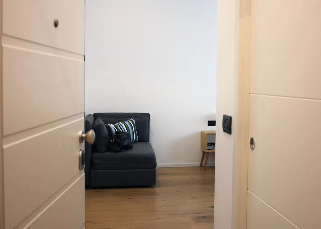 Milano Navigli Apartment - Via Tortona 0*,  Italien